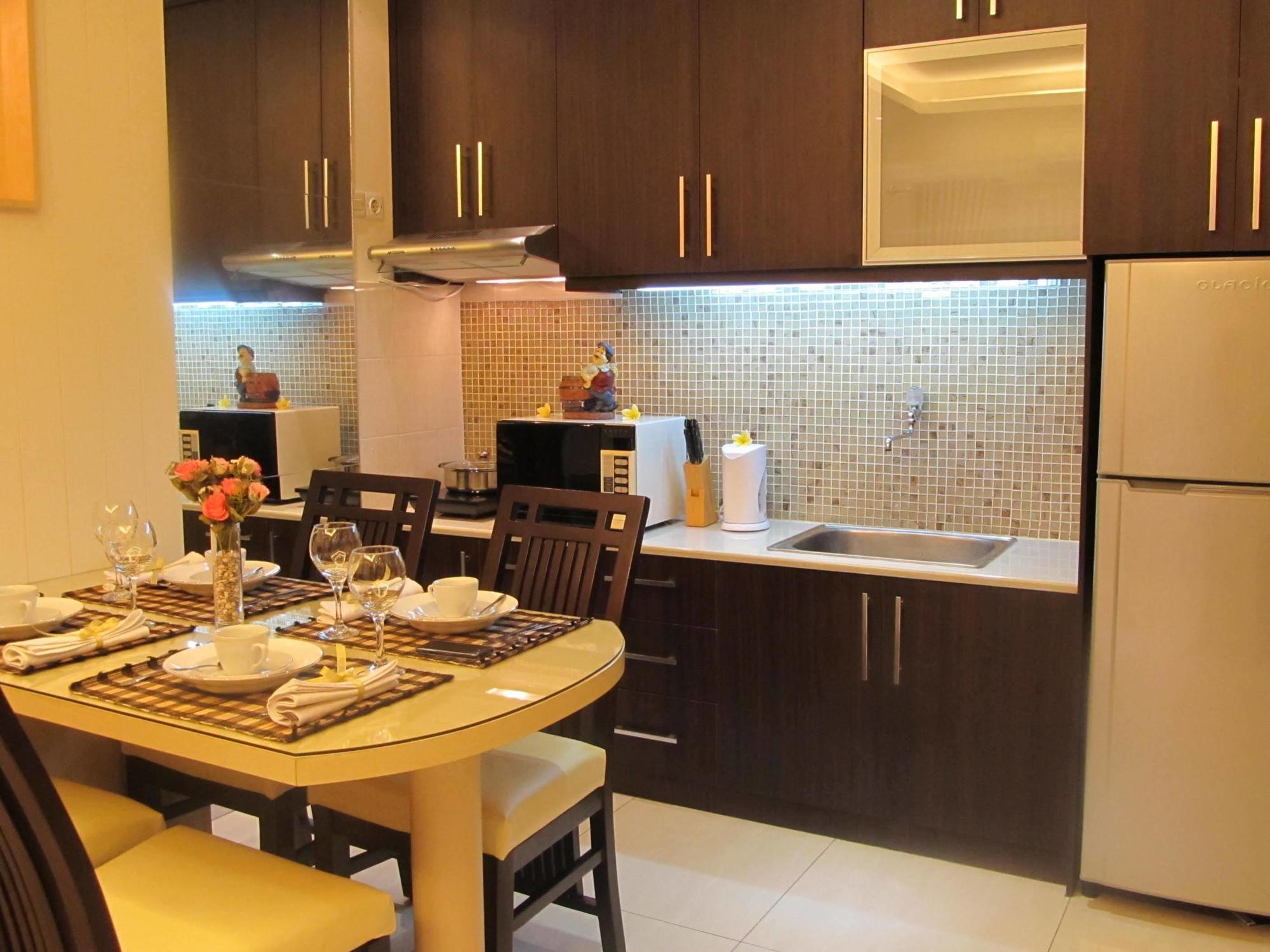 Ravarine Suite Apartment Jakarta Eksteriør billede